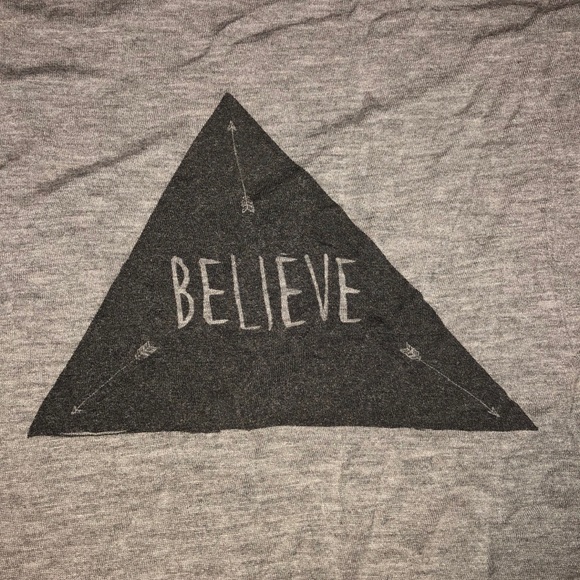 “Believe” Cropped Graphic T-shirt - Picture 2 of 3